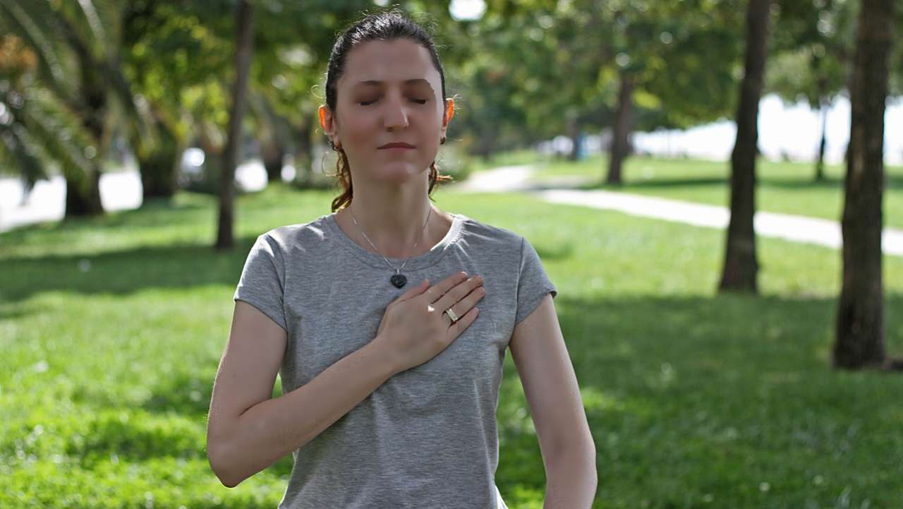 Aromaterapi ile Çakra Meditasyonu